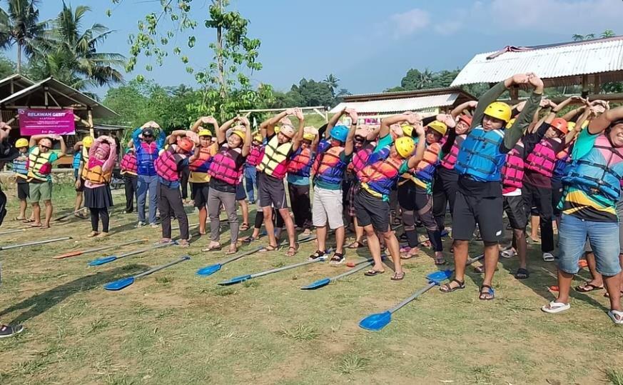 Briefing Rafting Arung Jeram Tim